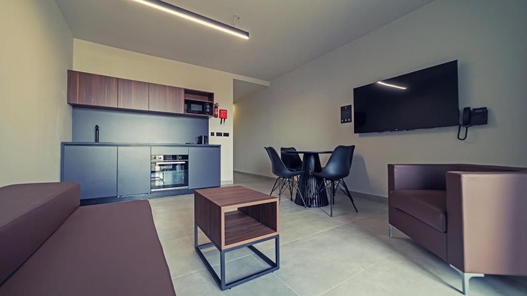 Onyx Hotel San Ġiljan Buitenkant foto