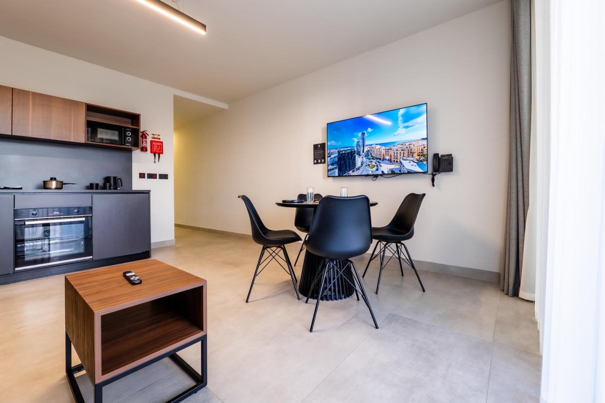 Onyx Hotel San Ġiljan Buitenkant foto